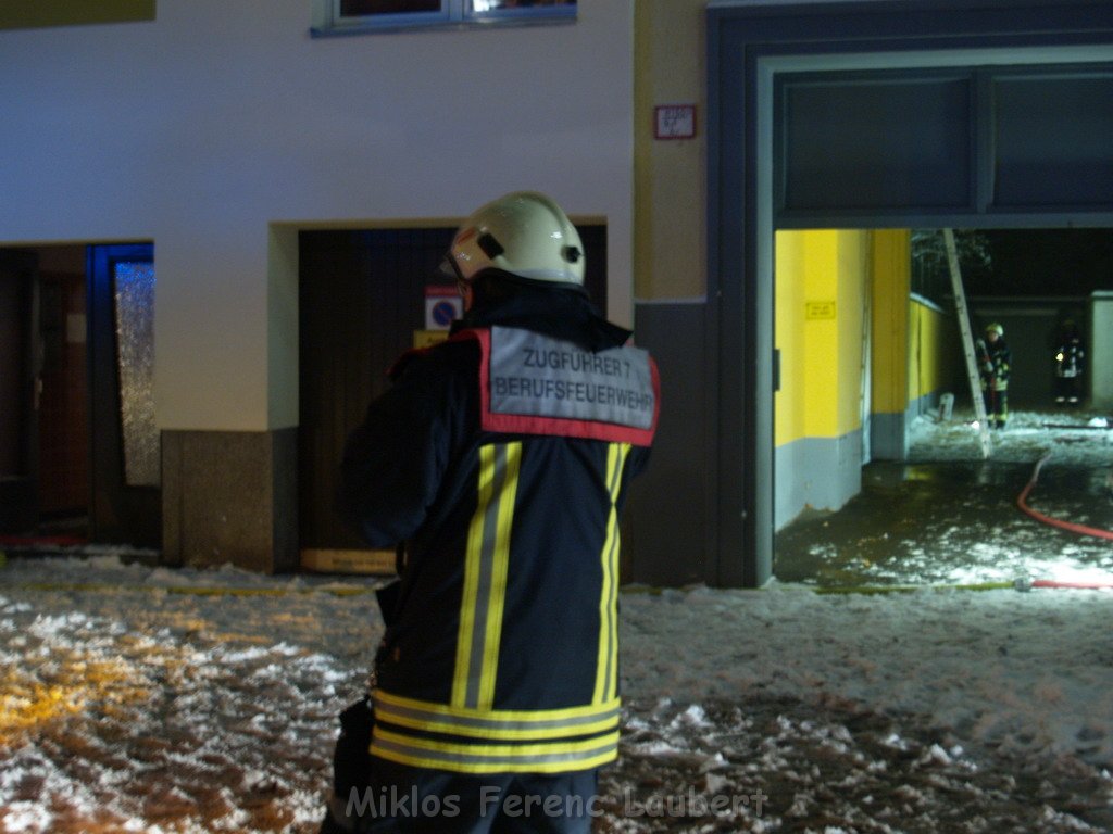 Feuer in Kueche Koeln Vingst Homarstr P614.JPG